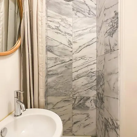 Downtown Charming Apartment Lisbon